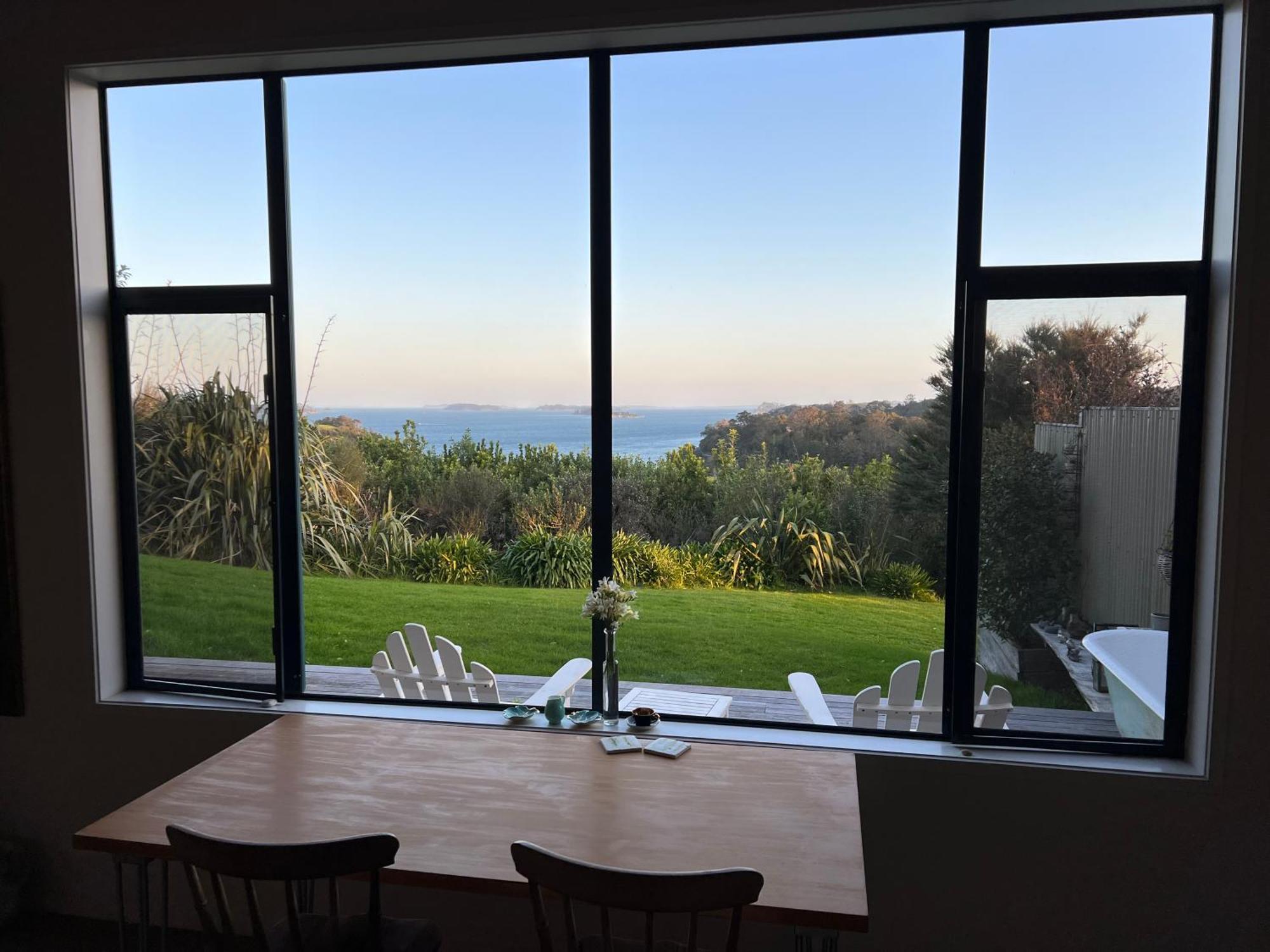 Kaka Ridge Retreat Luxury Cottage Tawharanui エクステリア 写真