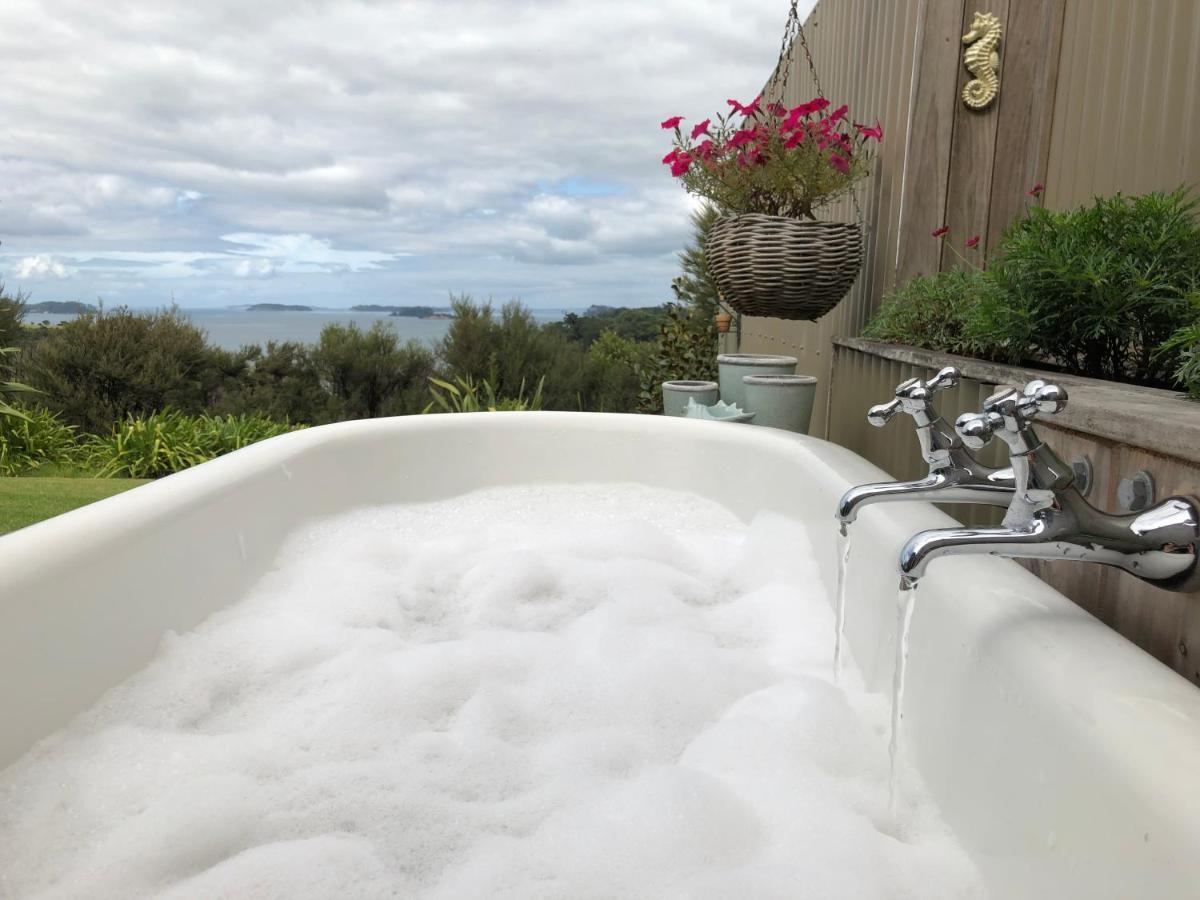 Kaka Ridge Retreat Luxury Cottage Tawharanui エクステリア 写真